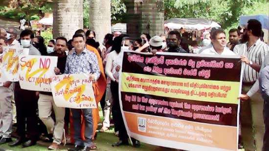 University Teachers’ Congress stage protest against taxes