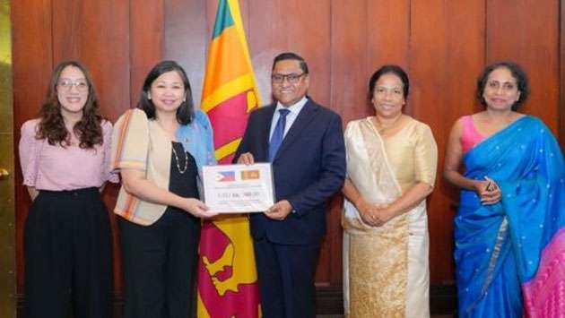 Sri Lanka receives $100,000 from Philippines for cyclone recovery