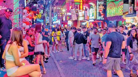 Good tourists, bad tourists – We’ve been lucky so far