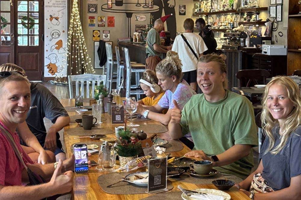 Colombo’s Best Happy Hour at Blooming Breakfast