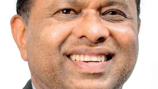 Vallibel Finance sets new benchmarks in Sri Lanka’s financial sector