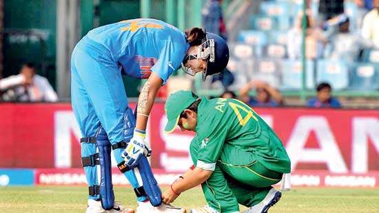 ‘No assurance’ of handshaking among India and Pakistan women