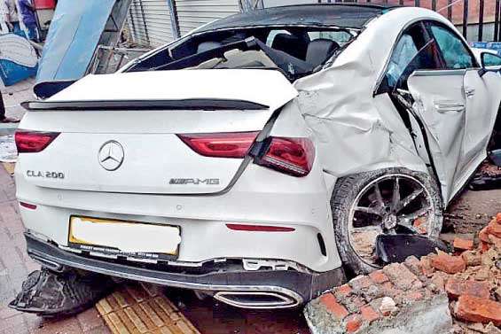 Fatal accident at Kollupitiya Police to seek INTERPOL help to bring back Merc driver, who fled to Dubai