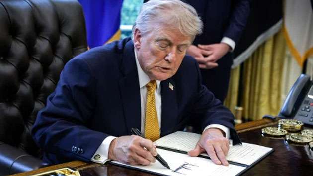 Trump’s signature to appear on US dollars in first for sitting president