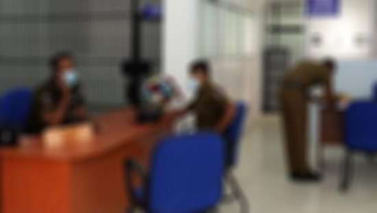 Man hacked to death inside Nawagamuwa Police station