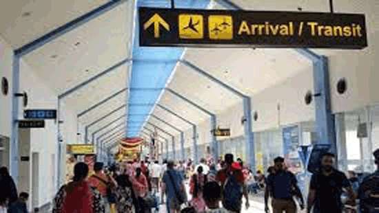 11 Sri Lankans stranded in Gaza Strip return home