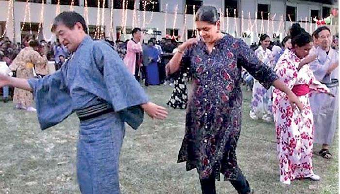 Colombo Mayor’s dance act goes viral