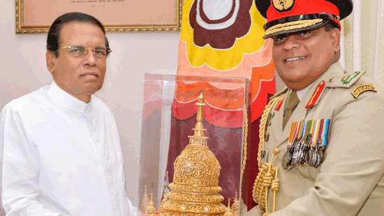 Army Chief calls on President