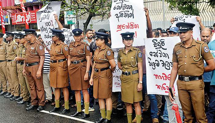 ceylon Electricity Board Employees’ Union protest against proposed restructuring