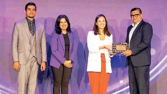 DFCC Bank among Sri Lanka’s Top 10 Mom-Inclusive Workplaces