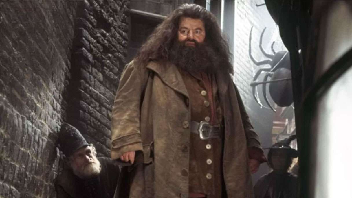 Robbie Coltrane: Harry Potter actor dies aged 72