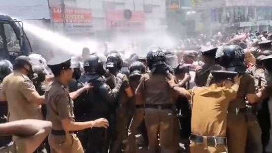 Teachers’, principals’ protest teargassed