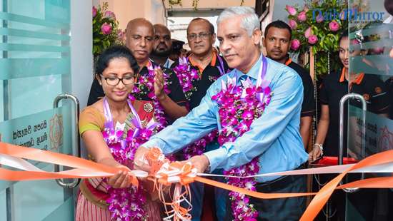 Siyapatha Finance Opens 34th Branch in Pettah