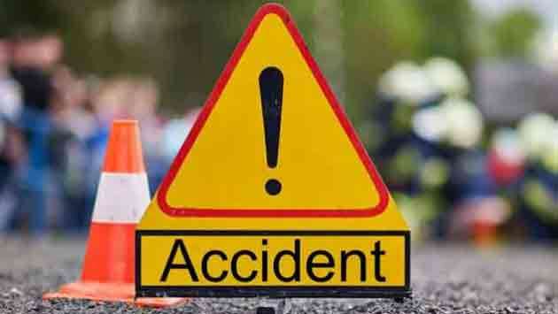 Six injured in three-wheeler, bus collision in Dikoya