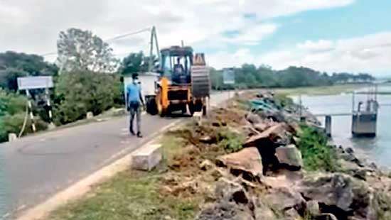 Parakrama Samudra jogging track project suspended: DG Irrigation