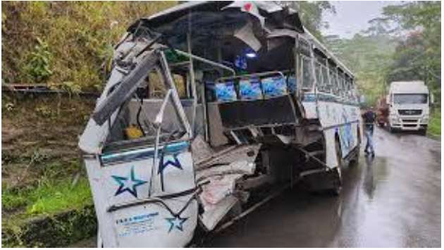 12 garment factory workers injured in bus accident