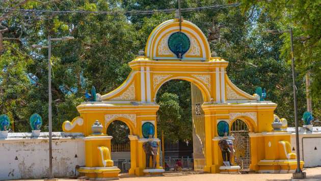 New Basnayake Nilame appointed to Kataragama Devala