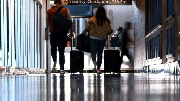 US extends Ebola travel ban to Green Card holders