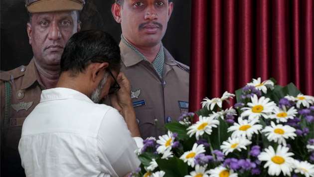 Last respects to fallen officers...