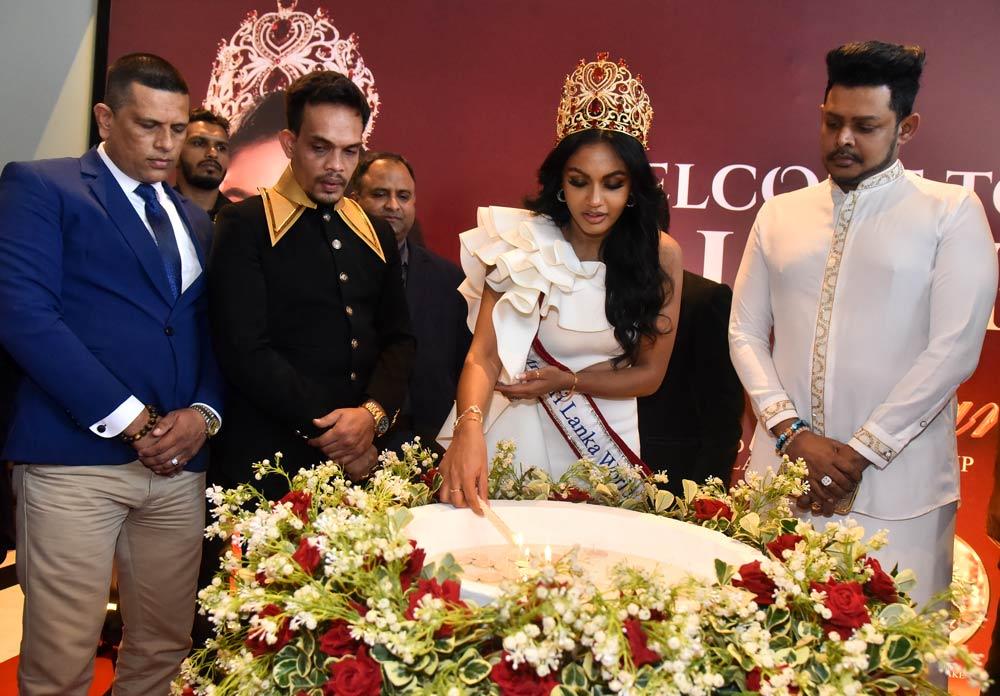 Ishadi Amanda honored... - Caption Story | Daily Mirror