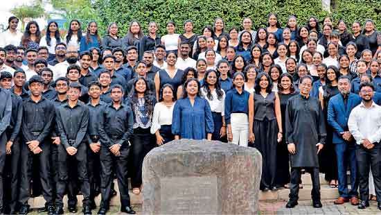 Splendorous Choral Mass for the services of vocal pedagogy guru