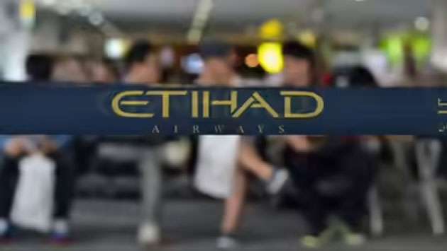 Etihad Airways suspends Abu Dhabi departures amid Middle East tensions