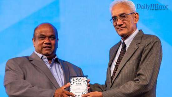 Advertising Veteran Ranil de Silva receives highest honour at IAA World Congress