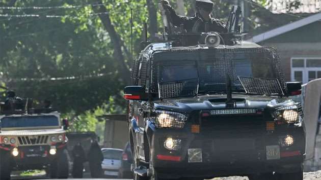 Pakistan minister warns of possible Indian military strike in 24-36 hours