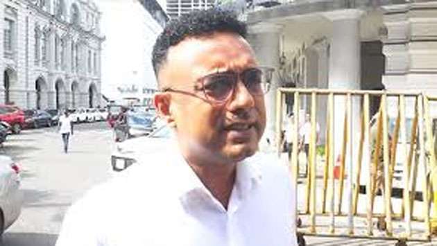 Manusha appears before Illegal Assets Investigation division