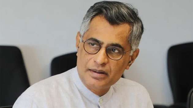 Anura Yapa’s arrest: Small fish netted, big sharks roam free: Champika Ranawaka