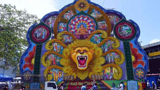 Pettah Vesak pandol back for public view...