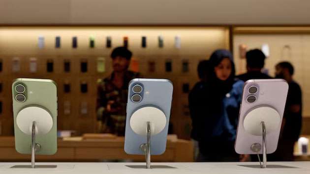 India plans fresh incentives for phone production in boost for Apple, Samsung