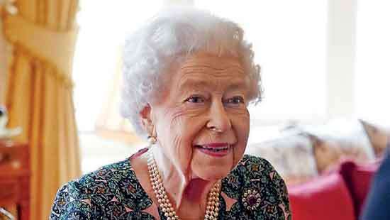 The Queen   tests positive for Covid  Buckingham Palace says