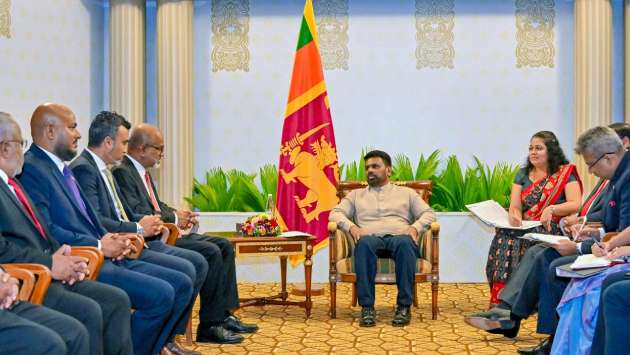 High-ranking Maldivian state officials meet with President