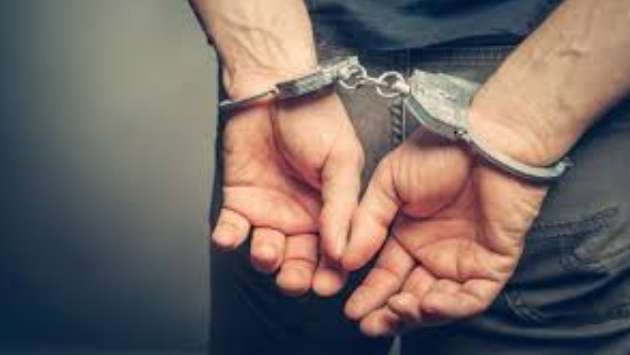 Okkampitiya Police OIC arrested for alleged bribery