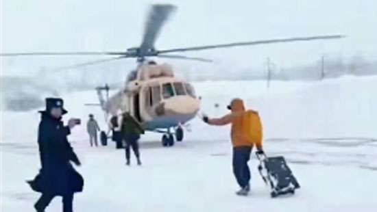 About 1,000 tourists trapped in China's Xinjiang after avalanches - Breaking News - Vimarsana News