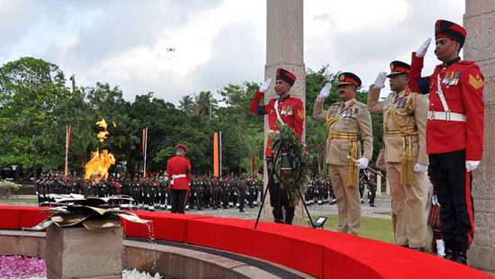 Commemorating fallen war heroes