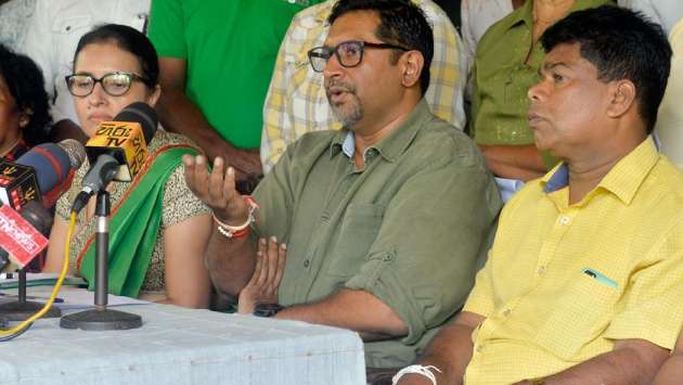 RW, UNP ready to back any positive move to resolve US para tariff crisis: Ruwan