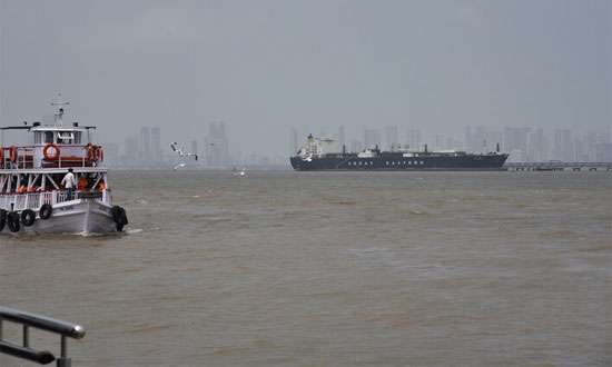 Iran halts tanker traffic at Strait of Hormuz after Israeli strikes on Lebanon
