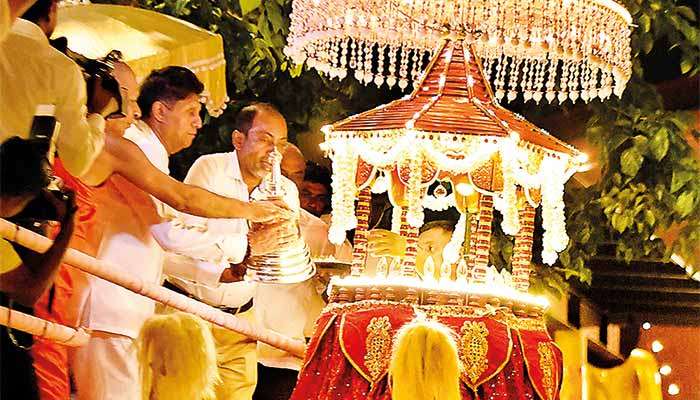 Last day of Navam Perahera