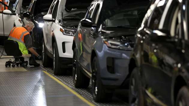 UK government to guarantee £1.5bn JLR loan after cyber shutdown