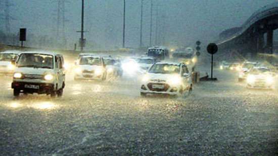 Vehicular movements on several roads in Colombo obstructed
