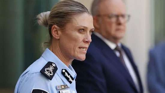 Alleged Bondi gunmen acted alone and did not train in the Philippines, police say