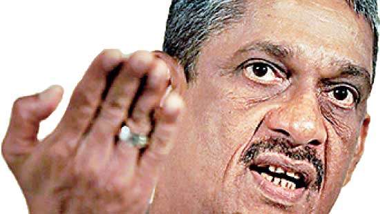 Sarath Fonseka cautions against accommodation of newcomers from other parties