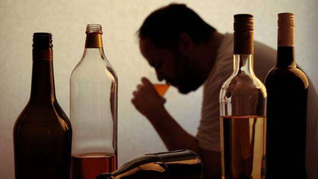 Sri Lankans spend Rs. 690 million daily on arrack and beer: ADIC
