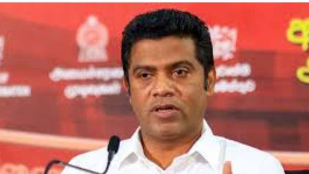 Minister blasts doctors fueling false medicine crisis