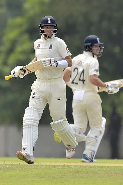 Root and Buttler hit half centuries as England reach 316 all out