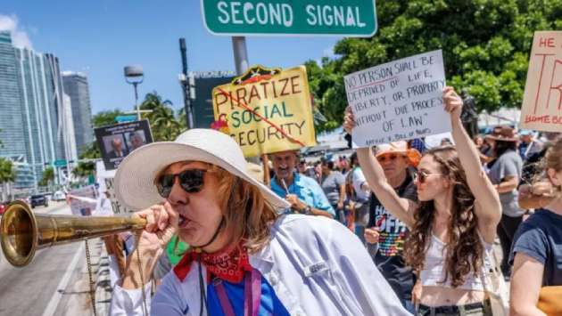 Thousands join anti-Trump protests across US