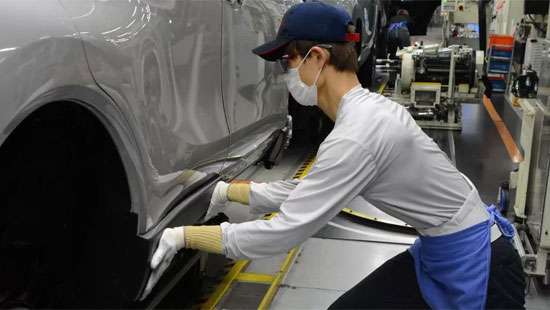 Toyota halts all Japan assembly plants due to glitch