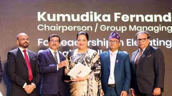 Maliban Chairperson Kumudika Fernando Honored at CEO of the Year Awards 2025